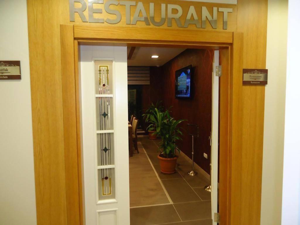 Moonlight Hotel Bostanici Exterior photo